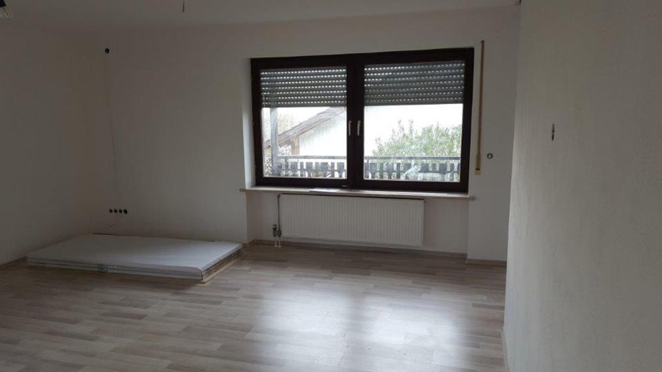 Einfamilienhaus Vilshofen an der Donau - 9 Zimmer, 300 m&sup2;, 459.000&euro; | Angebot:25173063