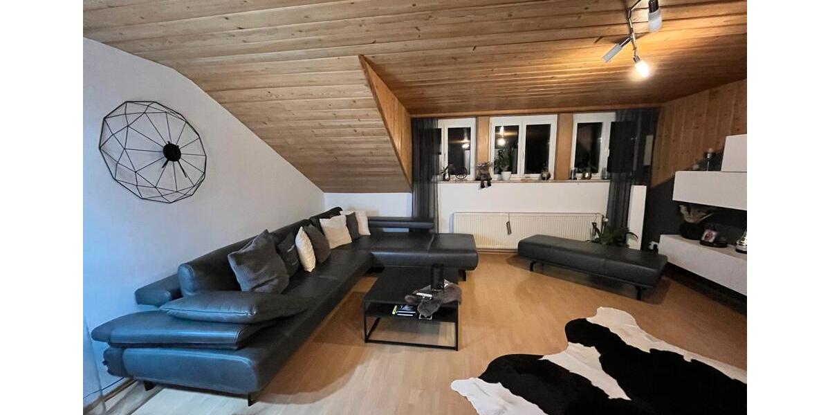 Dachgeschoßwohnung Passau Maierhof - 4 Zimmer, 120 m&sup2;, 1.150&euro; | Angebot:25895002