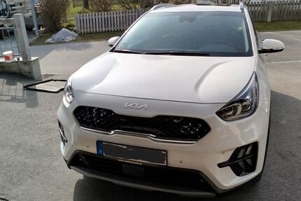 Kia Niro 50.000 km 21.550 &euro; Röhrnbach 94133