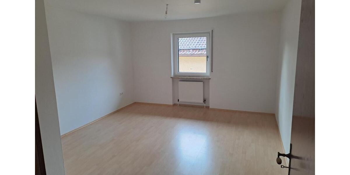 Etagenwohnung Thurmansbang - 4 Zimmer, 120 m&sup2;, 920&euro; | Angebot:24350817
