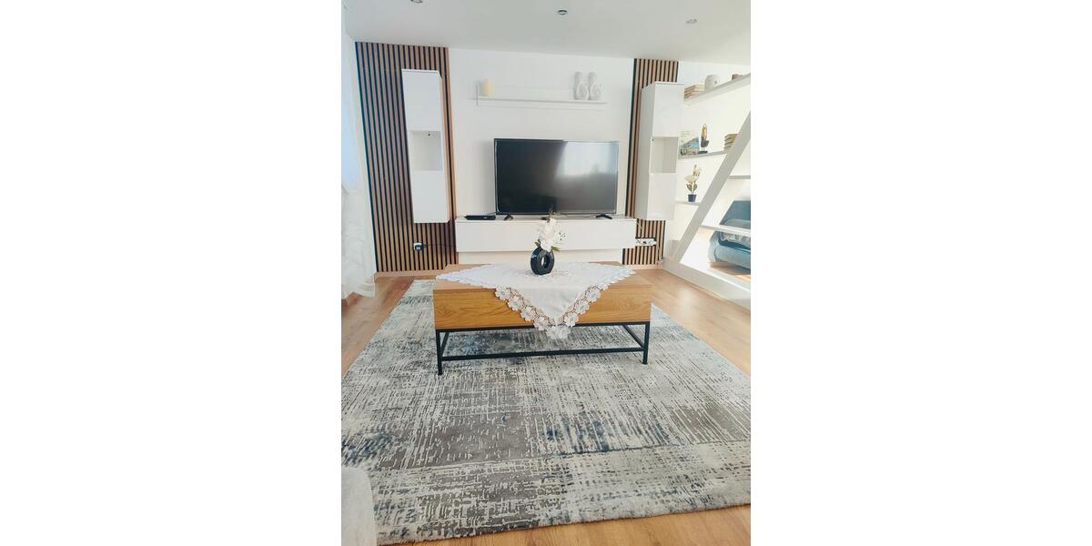 Dachgeschoßwohnung Pocking - 2 Zimmer, 80 m&sup2;, 980&euro; | Angebot:25812660