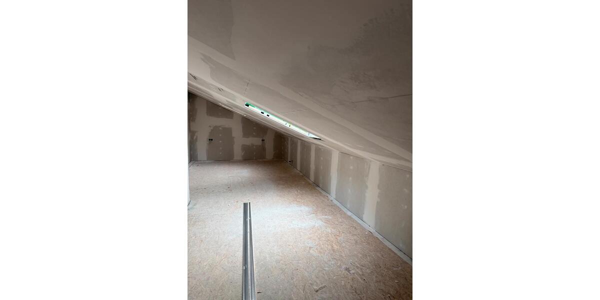 Dachgeschoßwohnung Bad Griesbach im Rottal - 2.5 Zimmer, 120 m&sup2;, 1.000&euro; | Angebot:26035501