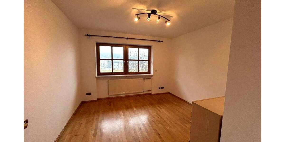Einfamilienhaus Ortenburg Moosham - 6 Zimmer, 223 m&sup2;, 1.395&euro; | Angebot:25819711
