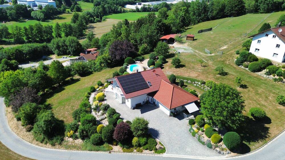 Einfamilienhaus Röhrnbach - 5 Zimmer, 198 m&sup2;, 995.000&euro; | Angebot:25672833