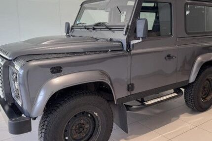 Land Rover Defender 122.300 km 38.790 &euro; Passau 94036