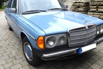 Mercedes-Benz 300 239.482 km 8.888 &euro; Perlesreut 94157