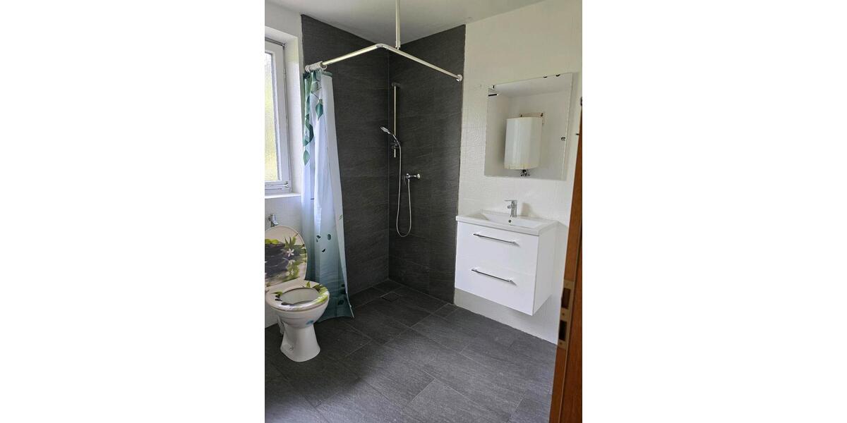 Etagenwohnung Fürstenstein - 4 Zimmer, 110 m&sup2;, 890&euro; | Angebot:25158121