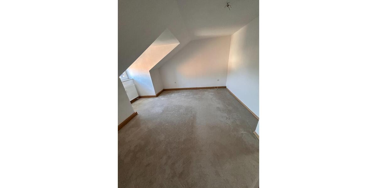 Dachgeschoßwohnung Passau Auerbach - 3 Zimmer, 62 m&sup2;, 495&euro; | Angebot:25361371
