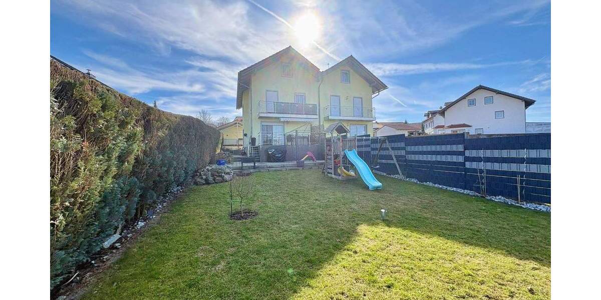 Doppelhaushälfte Schöllnach - 6 Zimmer, 124 m&sup2;, 349.000&euro; | Angebot:25815455