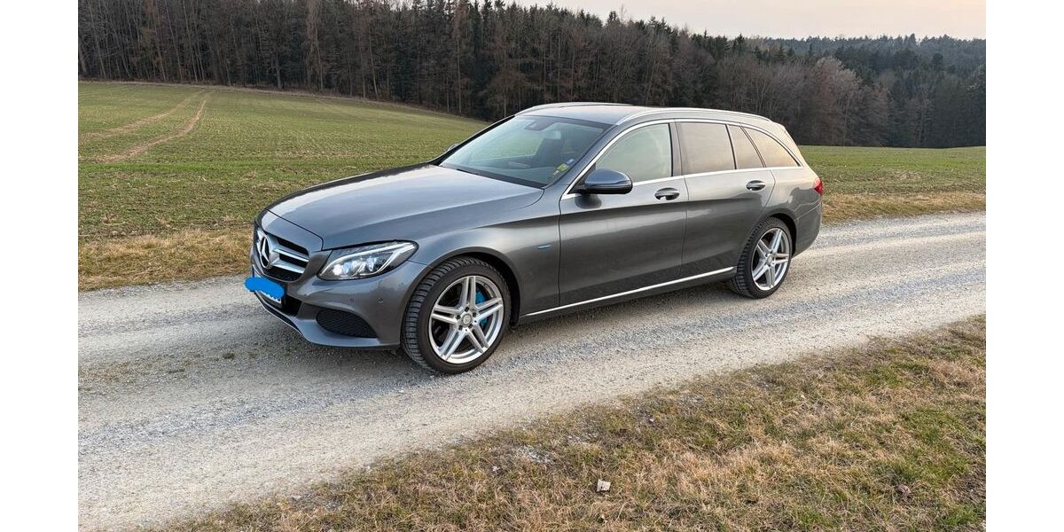 Mercedes-Benz C 350 177.000 km 16.900 &euro; Egglham 84385