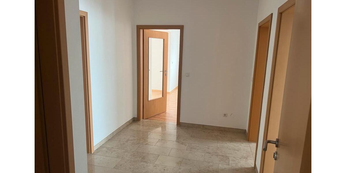 Etagenwohnung Fürstenstein - 3 Zimmer, 92 m&sup2;, 695&euro; | Angebot:26006499