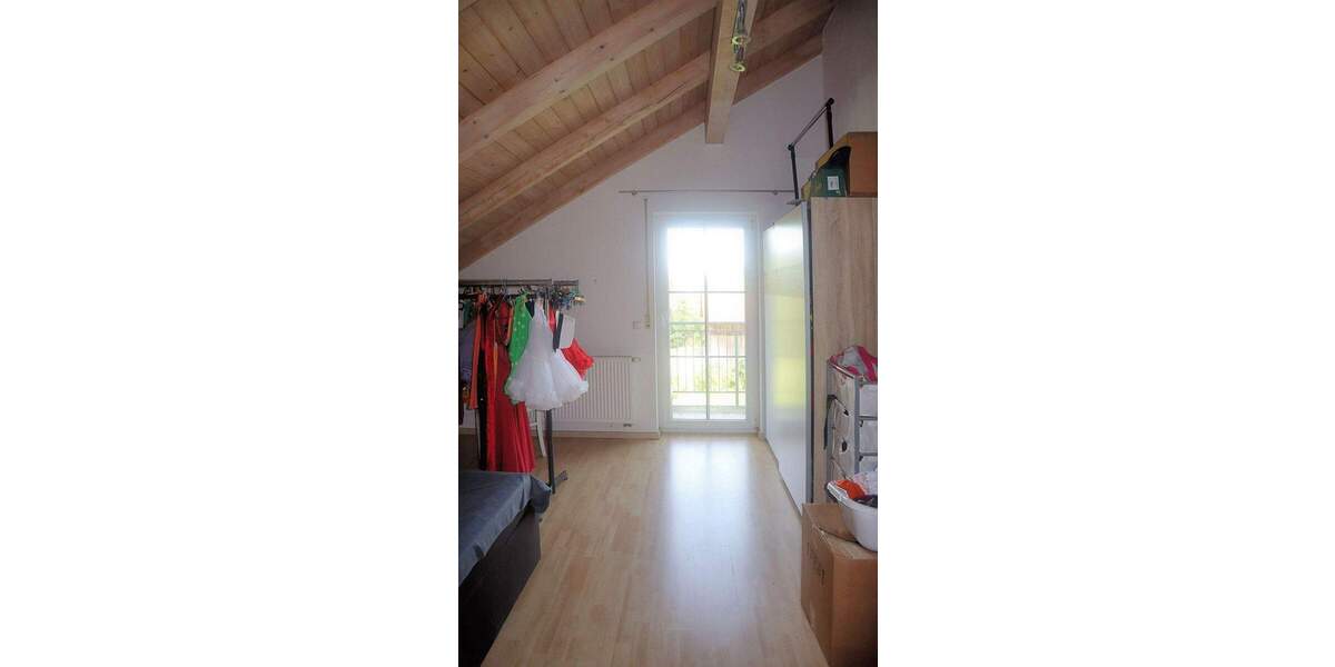 Einfamilienhaus Tiefenbach Reut - 8 Zimmer, 230 m&sup2;, 570.000&euro; | Angebot:25776655