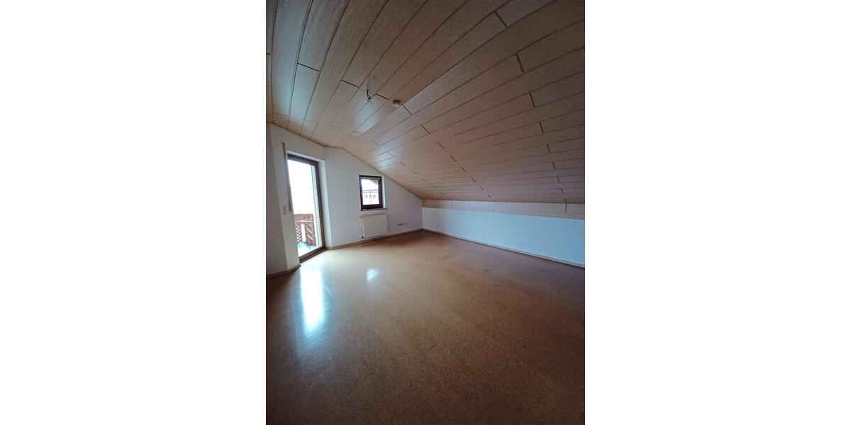 Etagenwohnung Passau Auerbach - 3 Zimmer, 110 m&sup2;, 935&euro; | Angebot:25046051