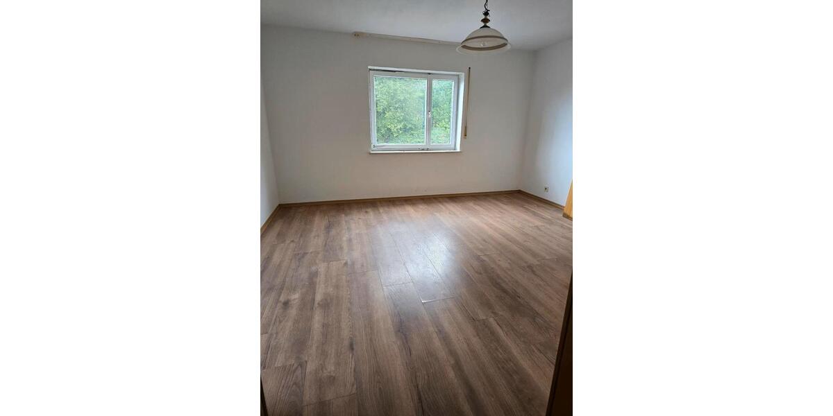 Einfamilienhaus Fürstenstein - 4 Zimmer, 110 m&sup2;, 890&euro; | Angebot:25350185