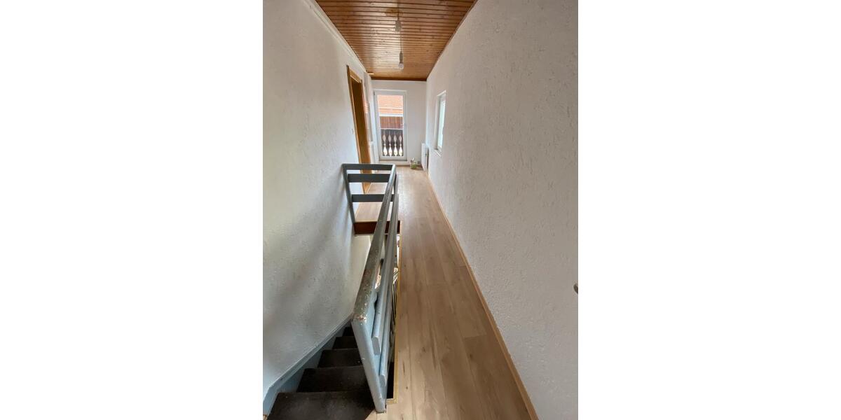 Etagenwohnung Hutthurm - 3 Zimmer, 75 m&sup2;, 450&euro; | Angebot:25959685