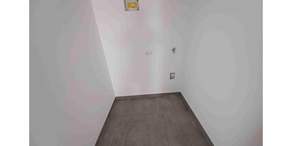 Etagenwohnung Vilshofen an der Donau - 4 Zimmer, 120 m&sup2;, 990&euro; | Angebot:25977251