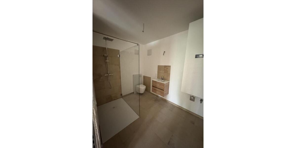 Etagenwohnung Passau Maierhof - 2 Zimmer, 88 m&sup2;, 1.100&euro; | Angebot:25844364
