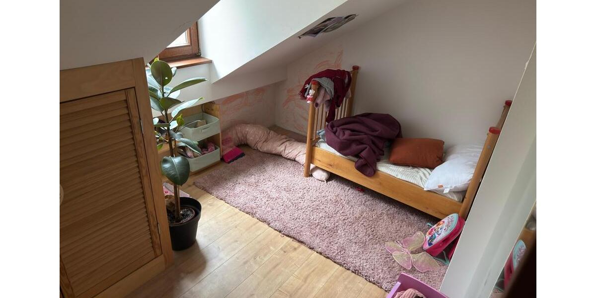 Einfamilienhaus Bayerbach - 7 Zimmer, 203 m&sup2;, 329.000&euro; | Angebot:25285012