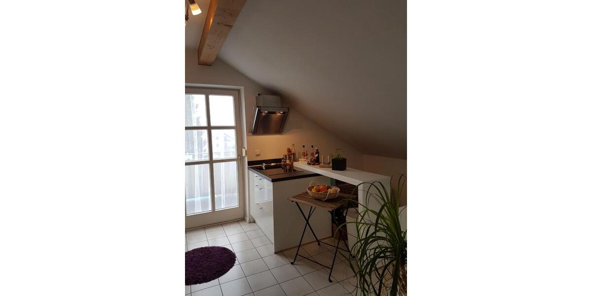 Dachgeschoßwohnung Neuburg am Inn - 2 Zimmer, 62 m&sup2;, 580&euro; | Angebot:25960639