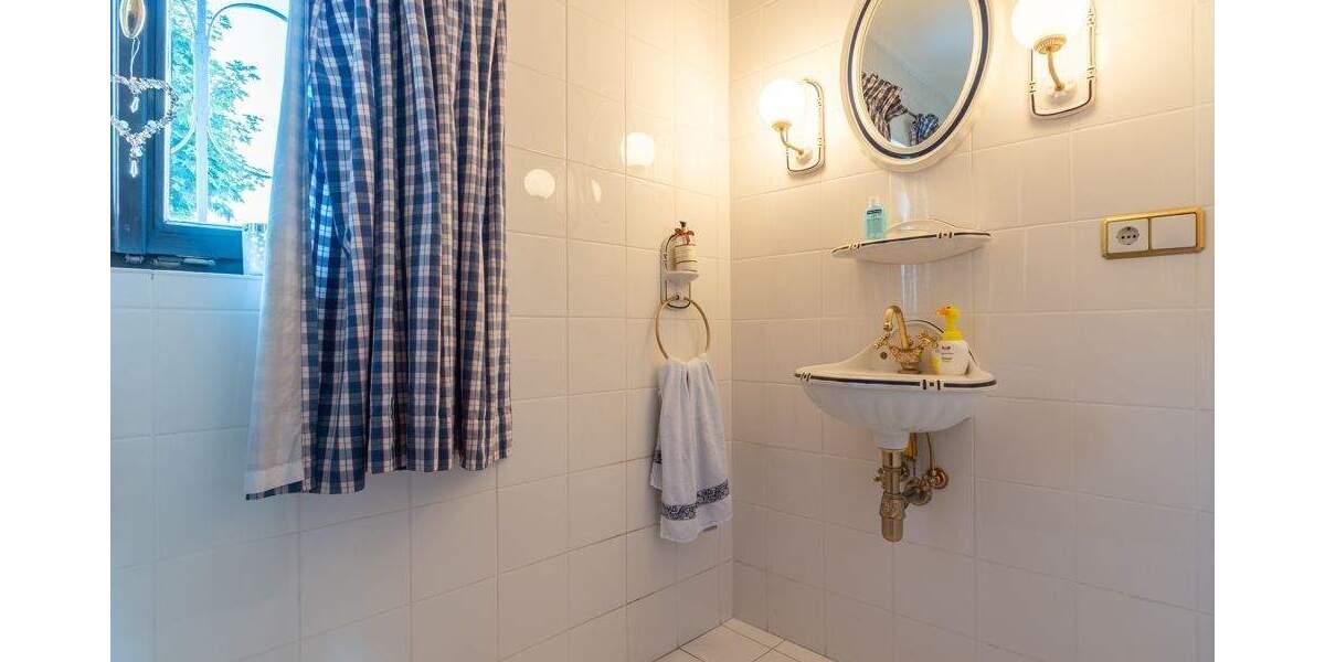 Einfamilienhaus Büchlberg / Solling Sölling - 9 Zimmer, 350 m&sup2;, 699.000&euro; | Angebot:25708686