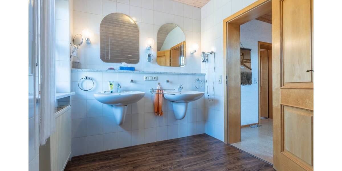 Einfamilienhaus Freyung - 5 Zimmer, 112 m&sup2;, 449.000&euro; | Angebot:25708659