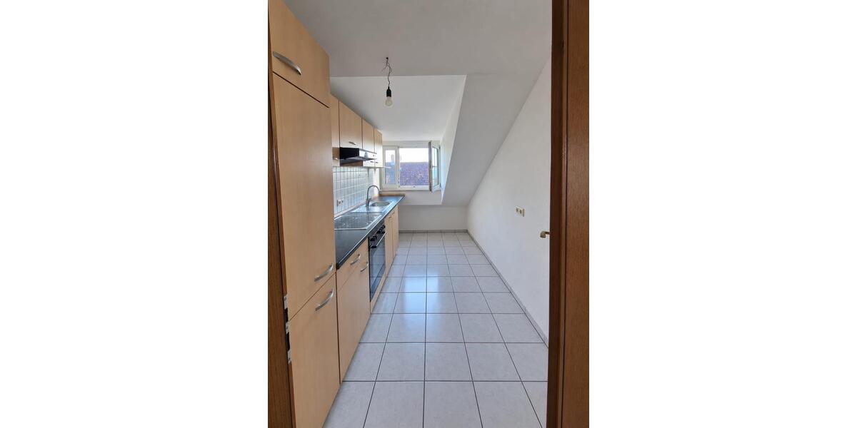 Dachgeschoßwohnung Passau Maierhof - 2.5 Zimmer, 62 m&sup2;, 708&euro; | Angebot:27631095