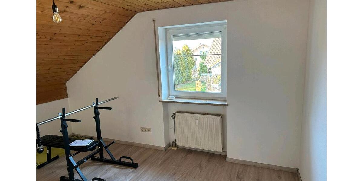 Dachgeschoßwohnung Künzing - 3 Zimmer, 73 m&sup2;, 570&euro; | Angebot:25907806