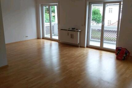 Wohnung Kirchham - 3 Zimmer, 105 m&sup2;, 900&euro; | Angebot:26686719