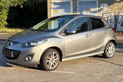 Mazda 2 108.000 km 4.990 &euro; Passau 94036