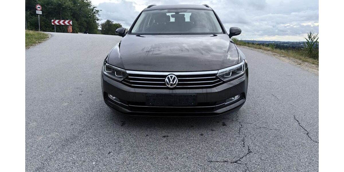 VW Passat Variant 153.557 km 9.650 &euro; Salzweg 94121