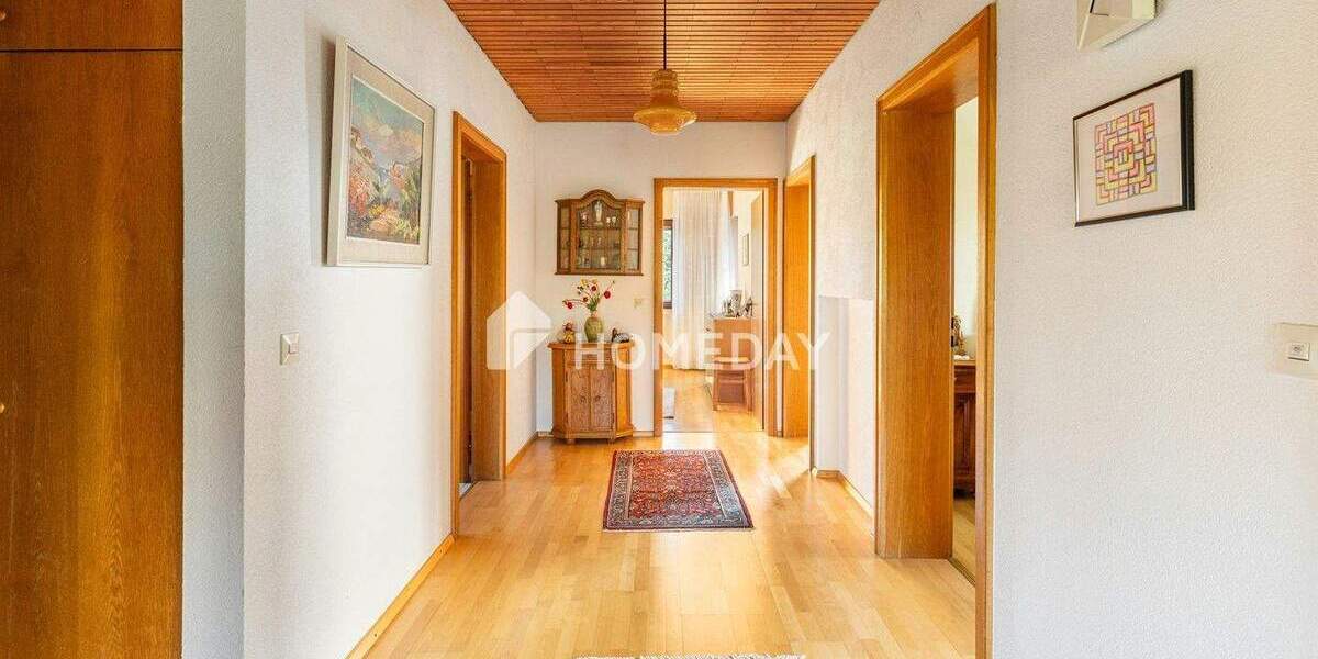 Einfamilienhaus Schöllnach - 7 Zimmer, 180 m&sup2;, 449.000&euro; | Angebot:25694107
